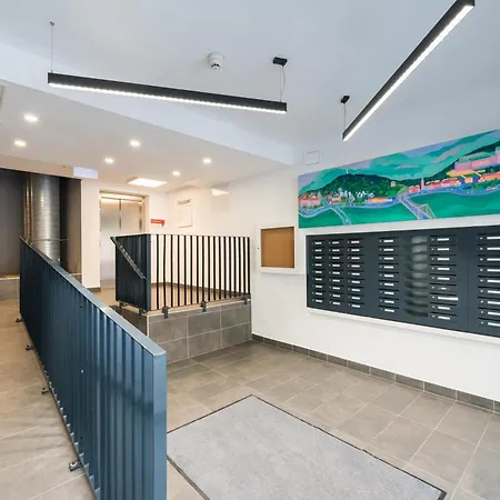New Blue Danube With Balcony And Parking * Budapest