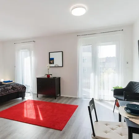 Апартаменты New Blue Danube With Balcony And Parking *