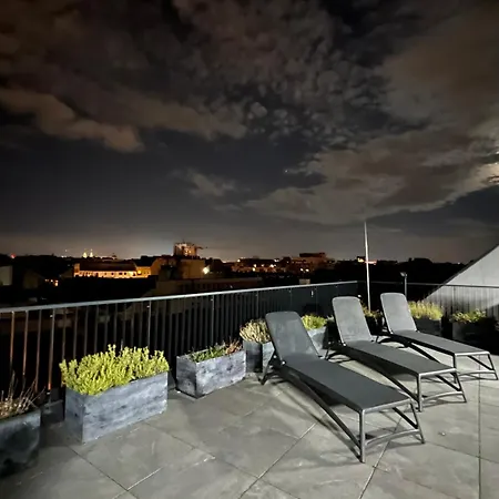Apartamento New Blue Danube With Balcony And Parking *