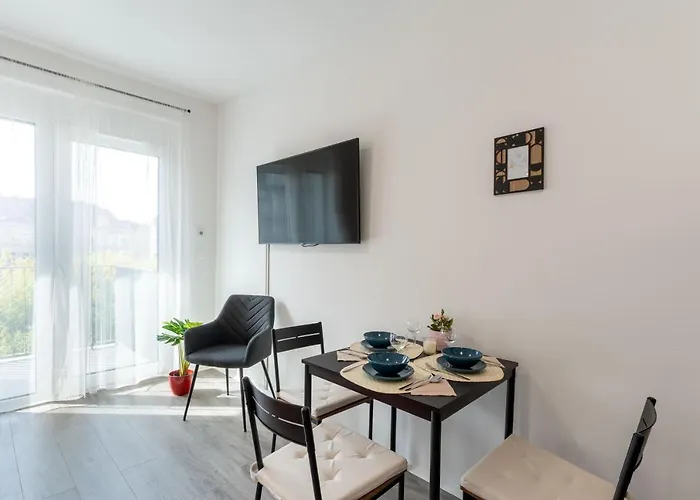 New Blue Danube With Balcony And Parking *