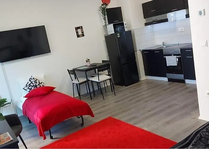 New Blue Danube With Balcony And Parking *