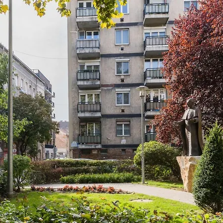 New Blue Danube With Balcony And Parking * Budapeszt